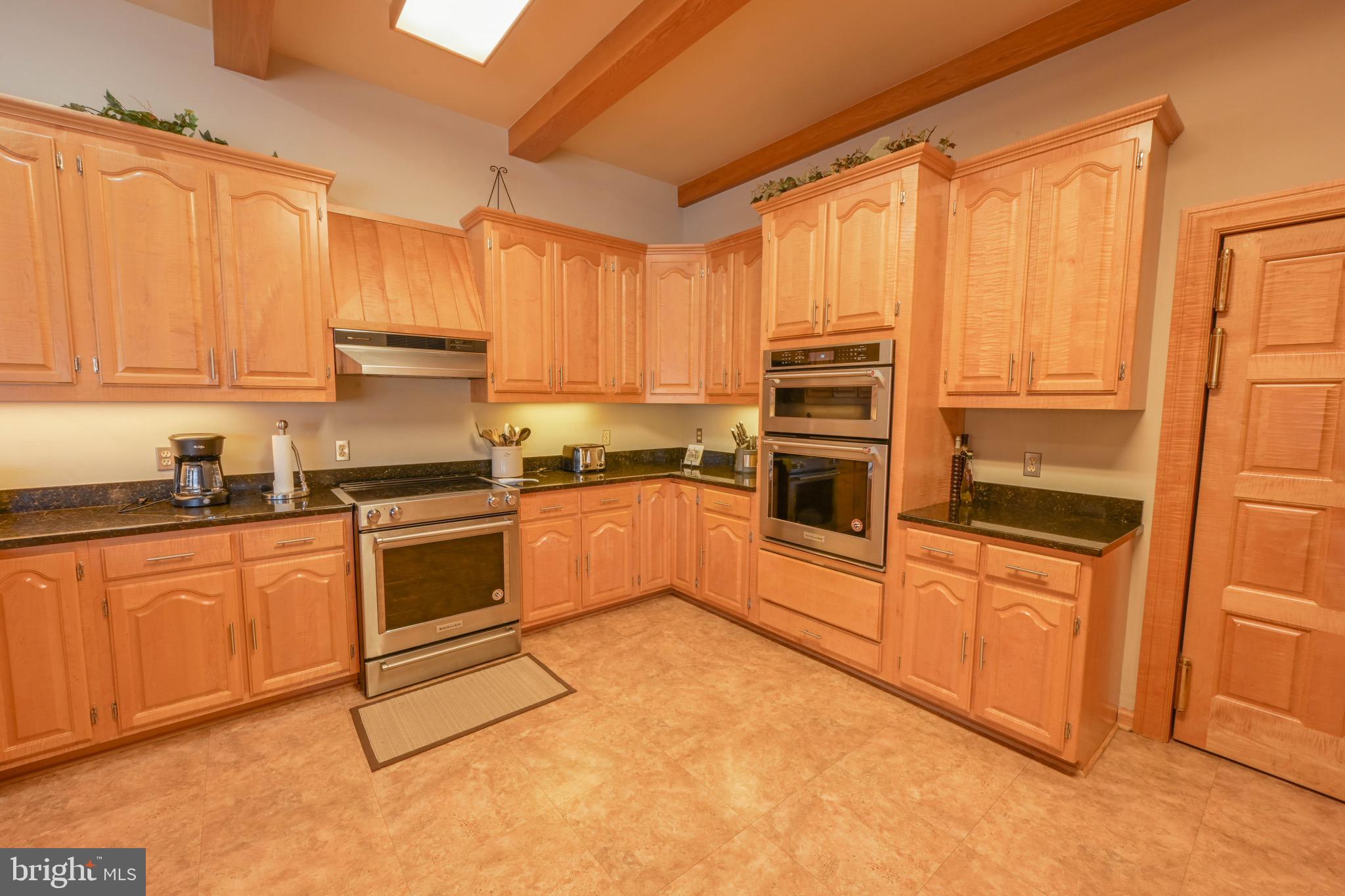 SANDY SHORES - Residential