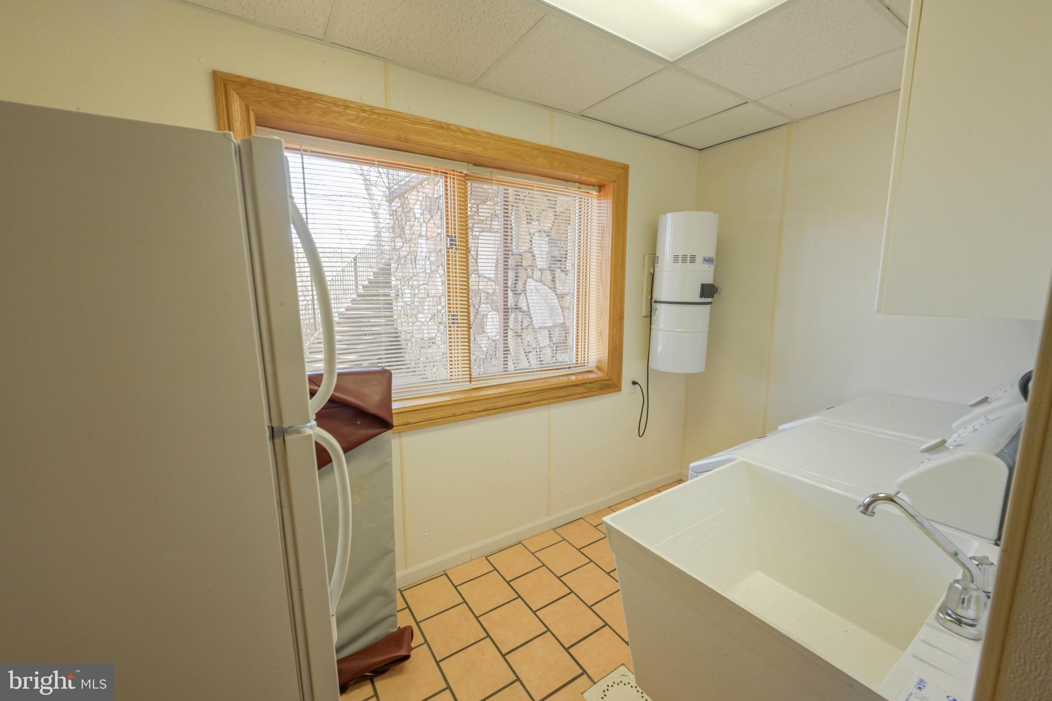 SANDY SHORES - Residential