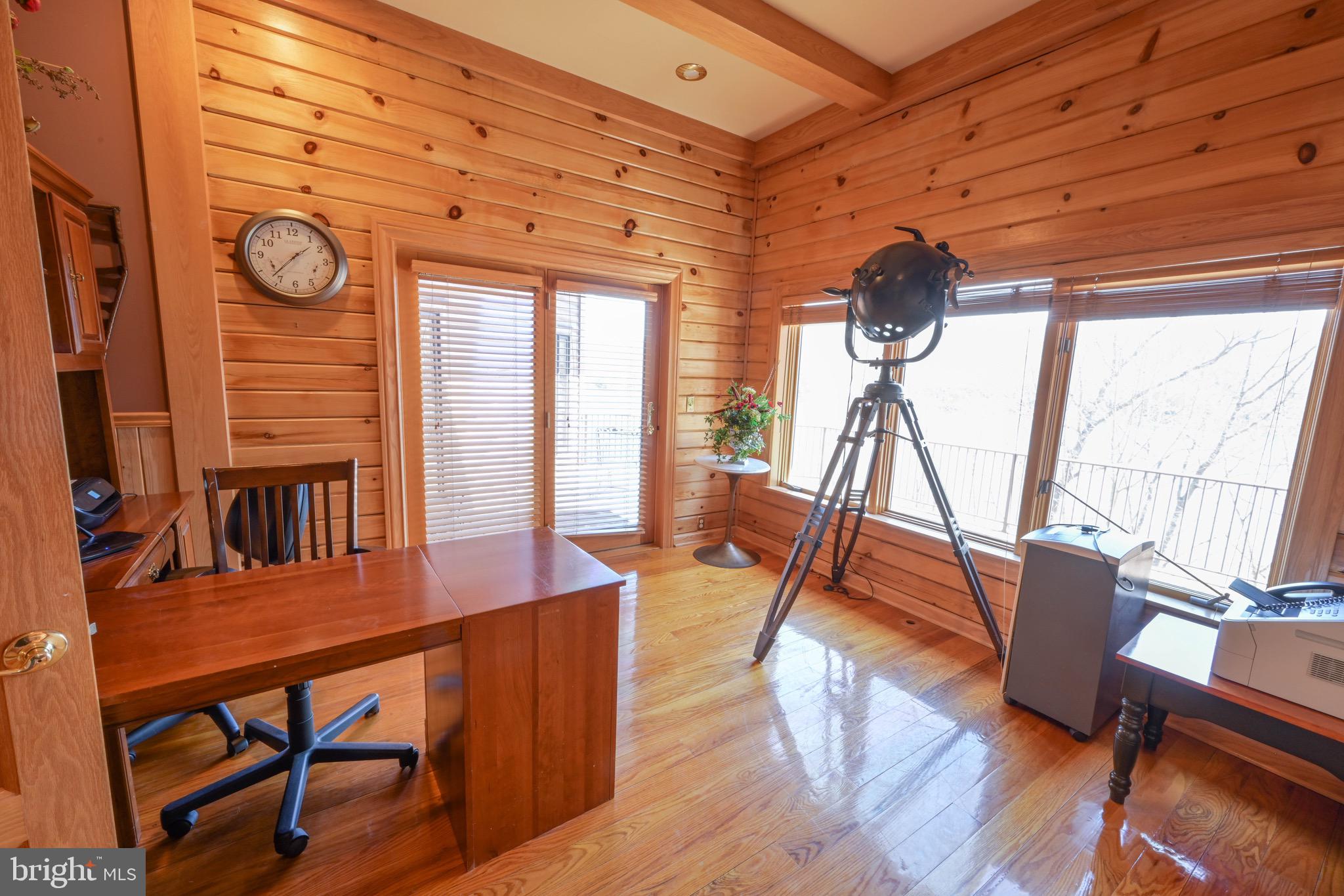 SANDY SHORES - Residential