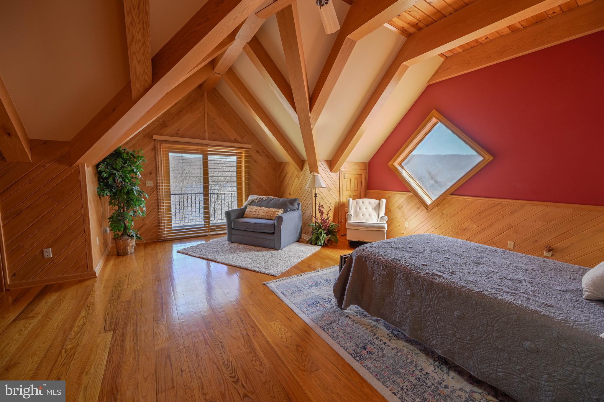 SANDY SHORES - Residential