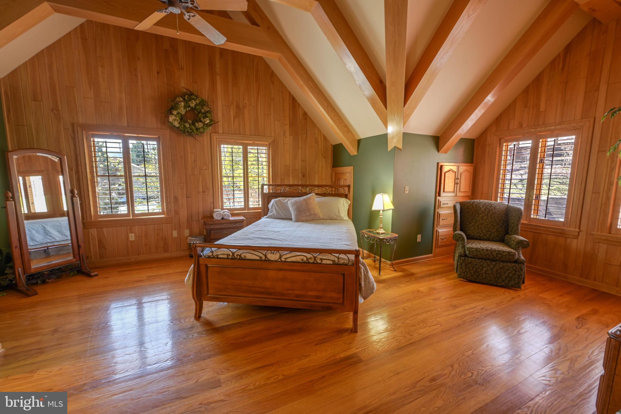 SANDY SHORES - Residential