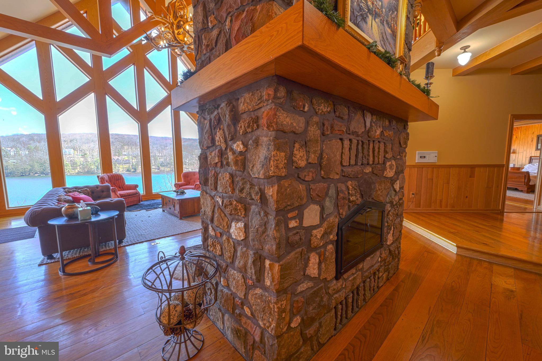 SANDY SHORES - Residential