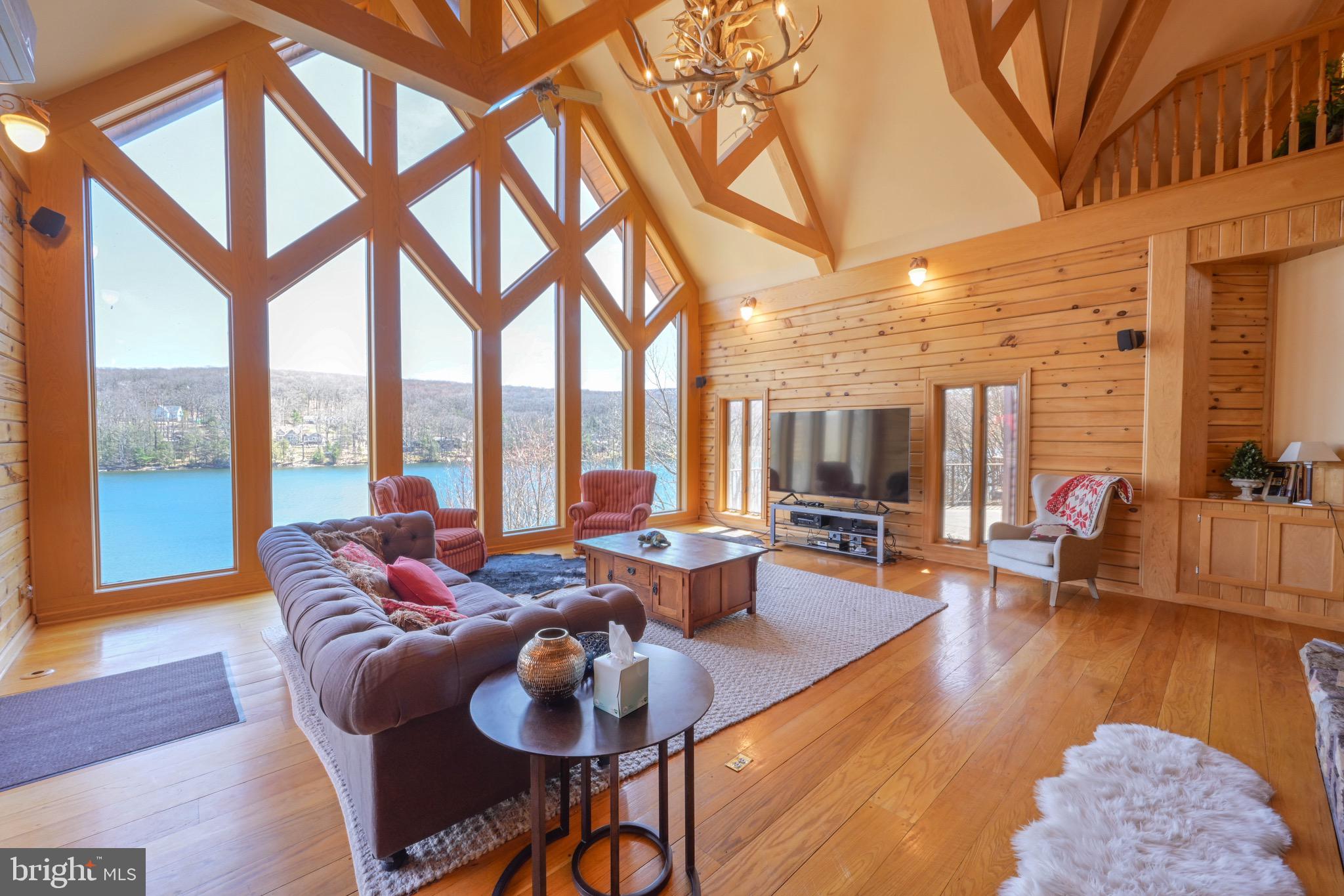 SANDY SHORES - Residential