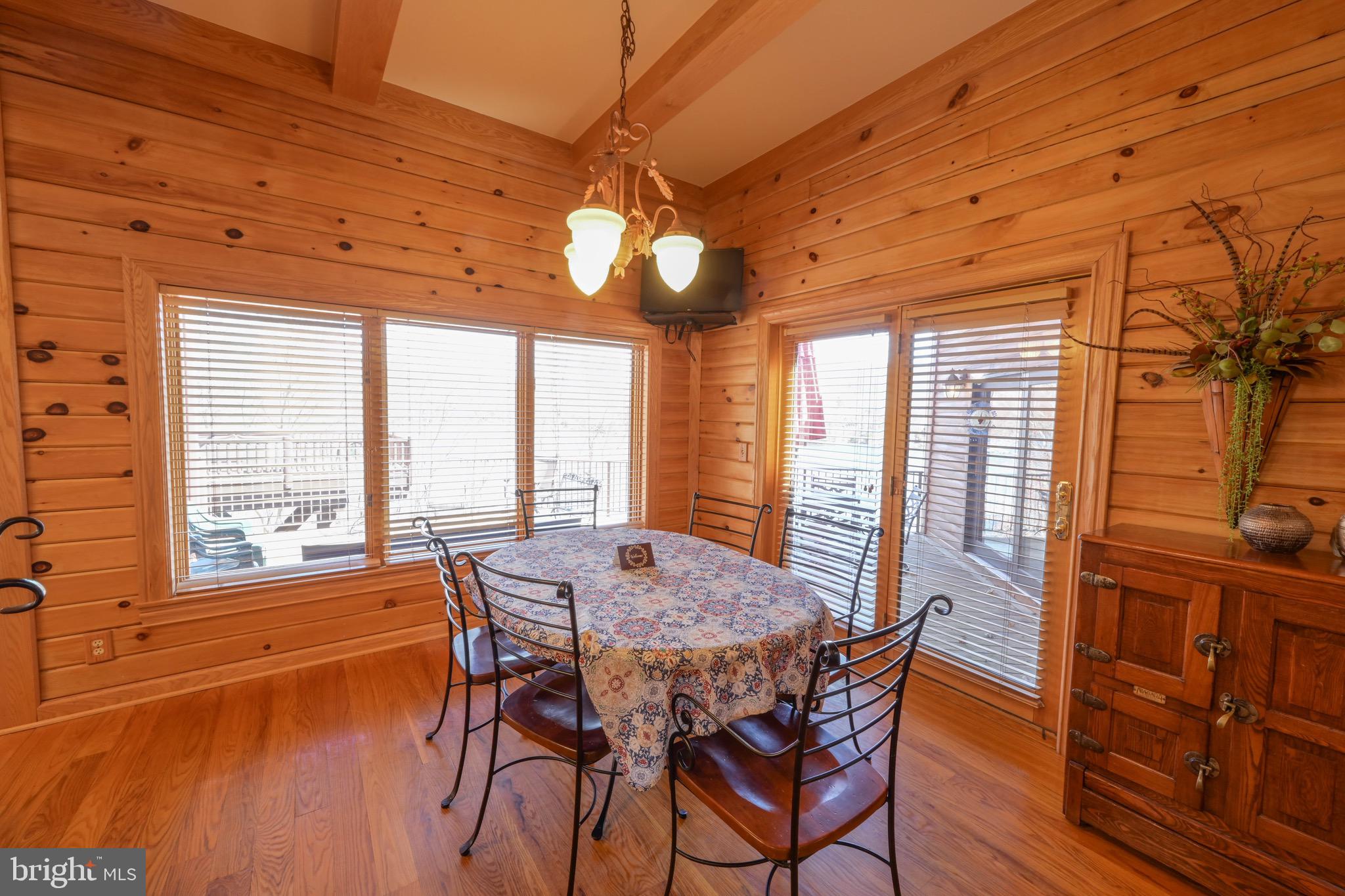 SANDY SHORES - Residential