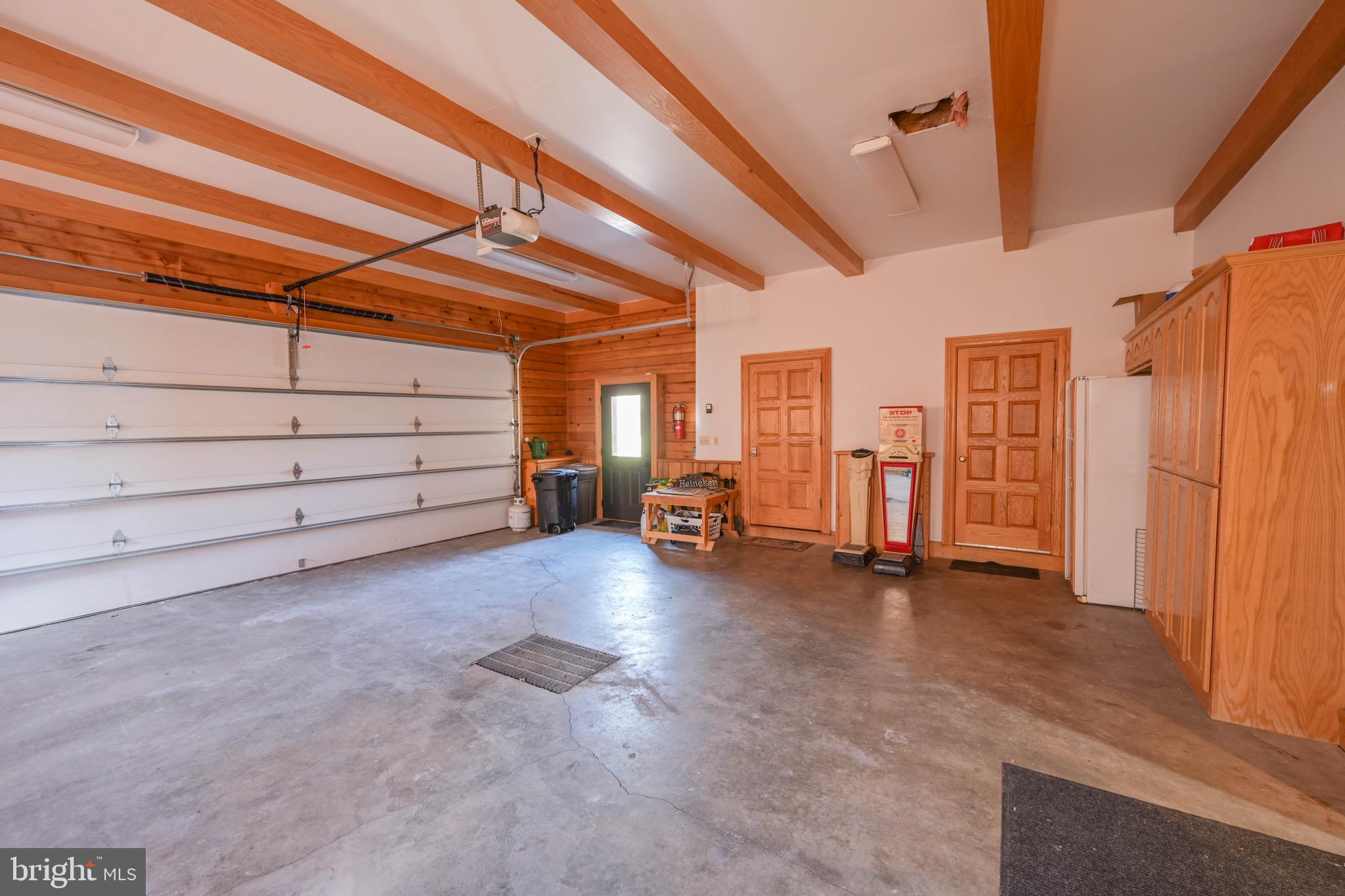 SANDY SHORES - Residential