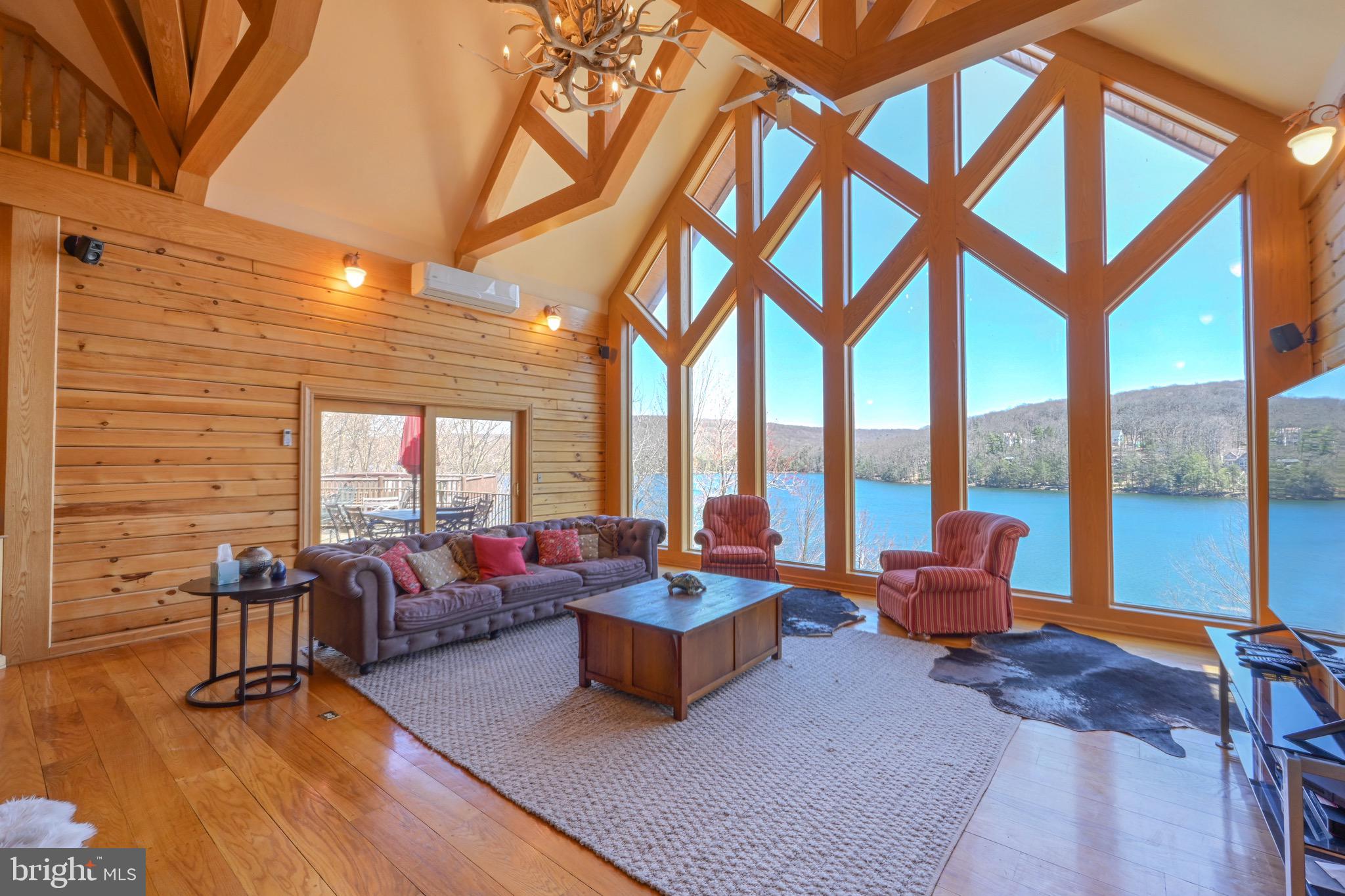 SANDY SHORES - Residential