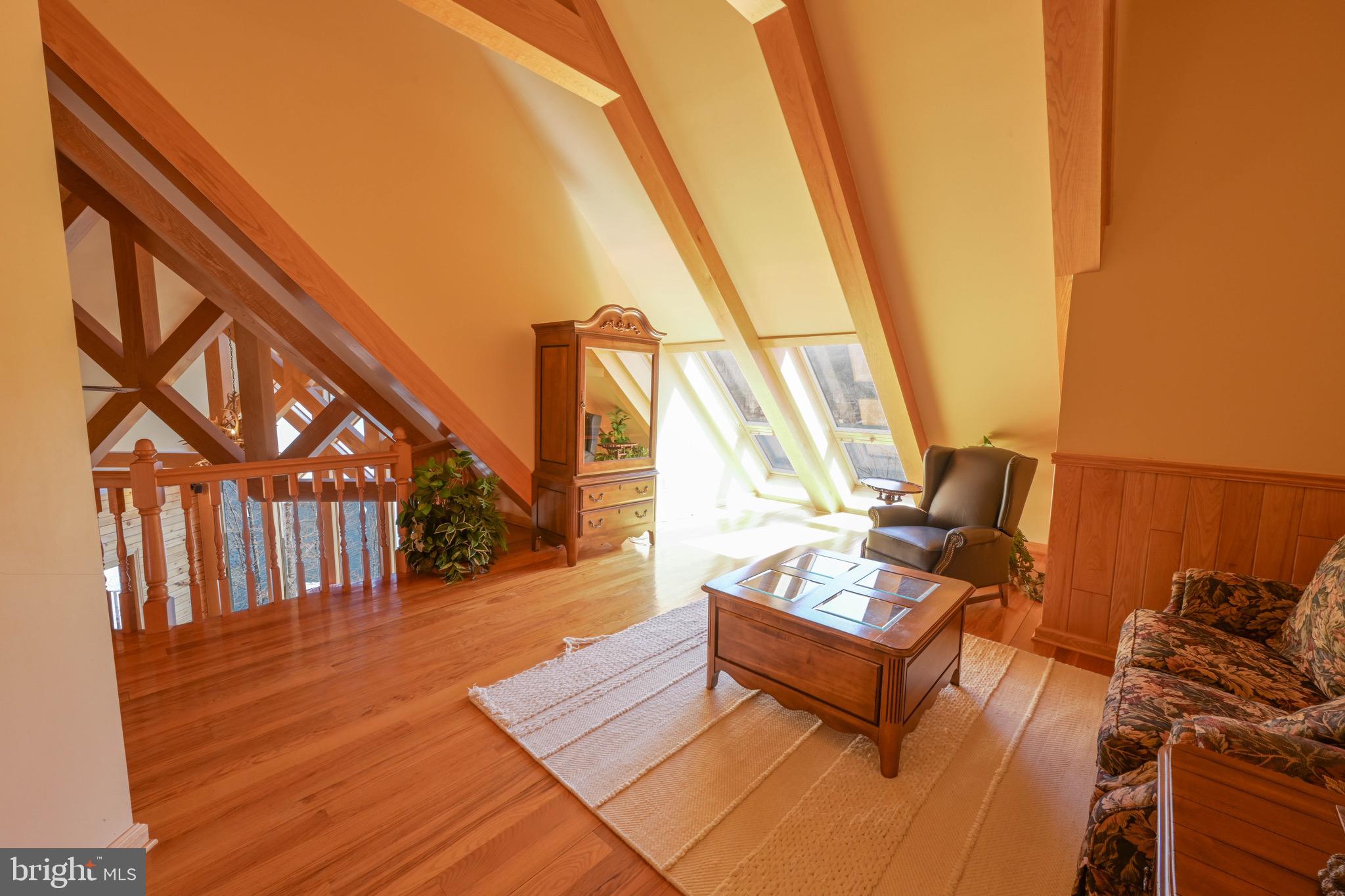 SANDY SHORES - Residential