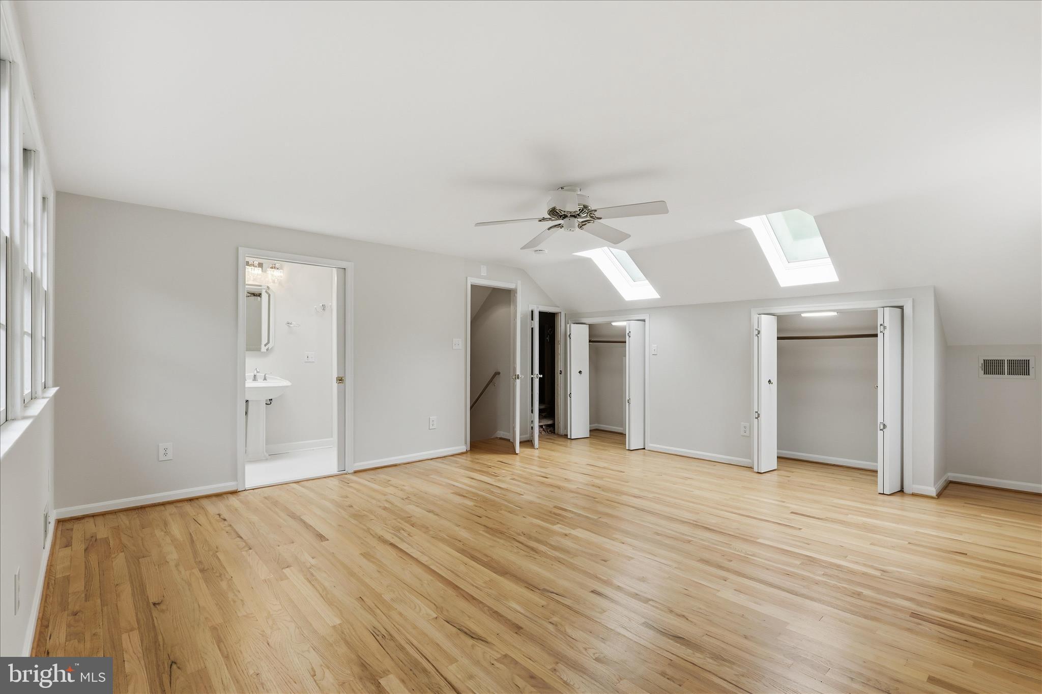 WILLOW WOODS - Residential