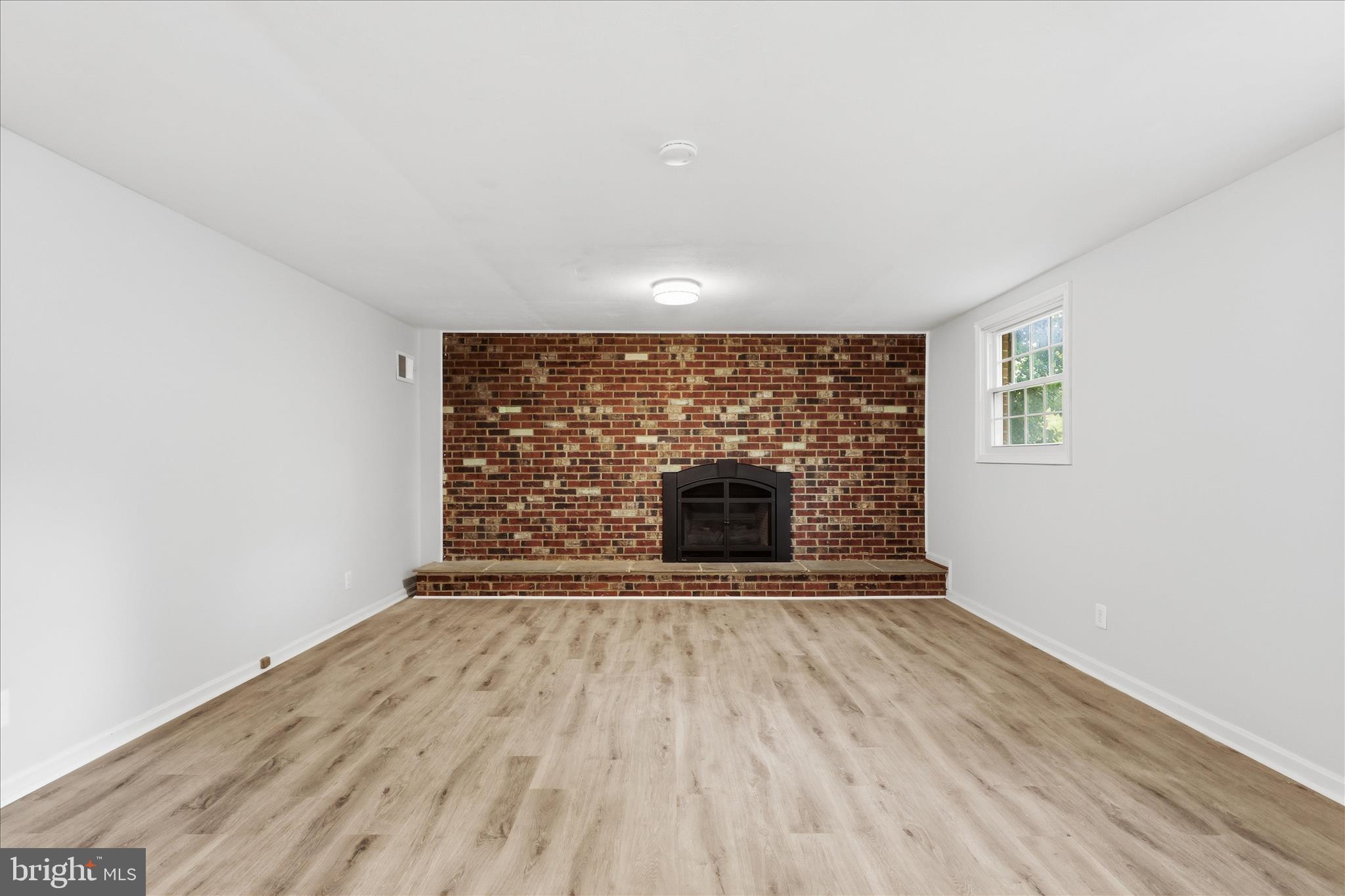 WILLOW WOODS - Residential