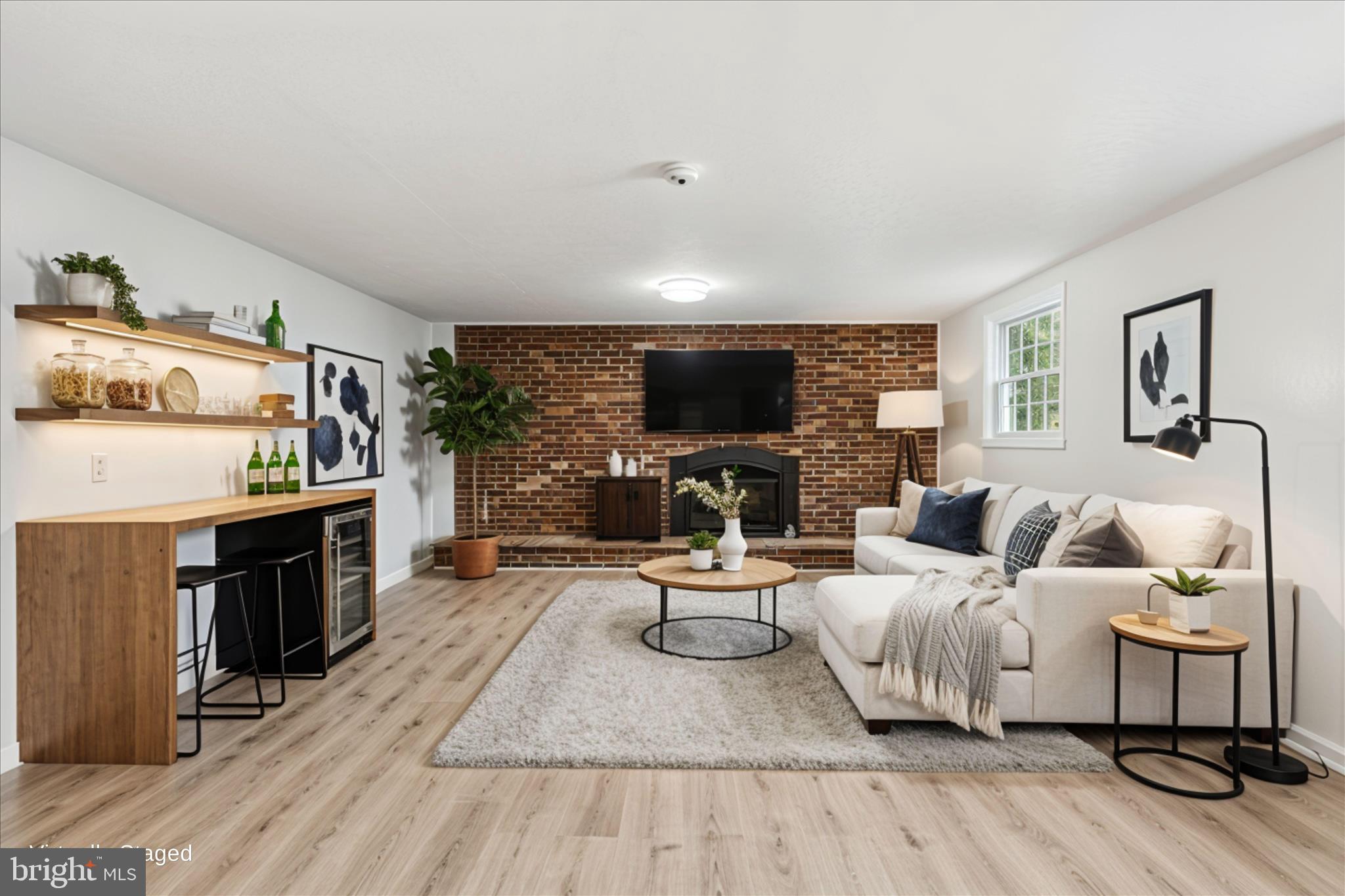 WILLOW WOODS - Residential