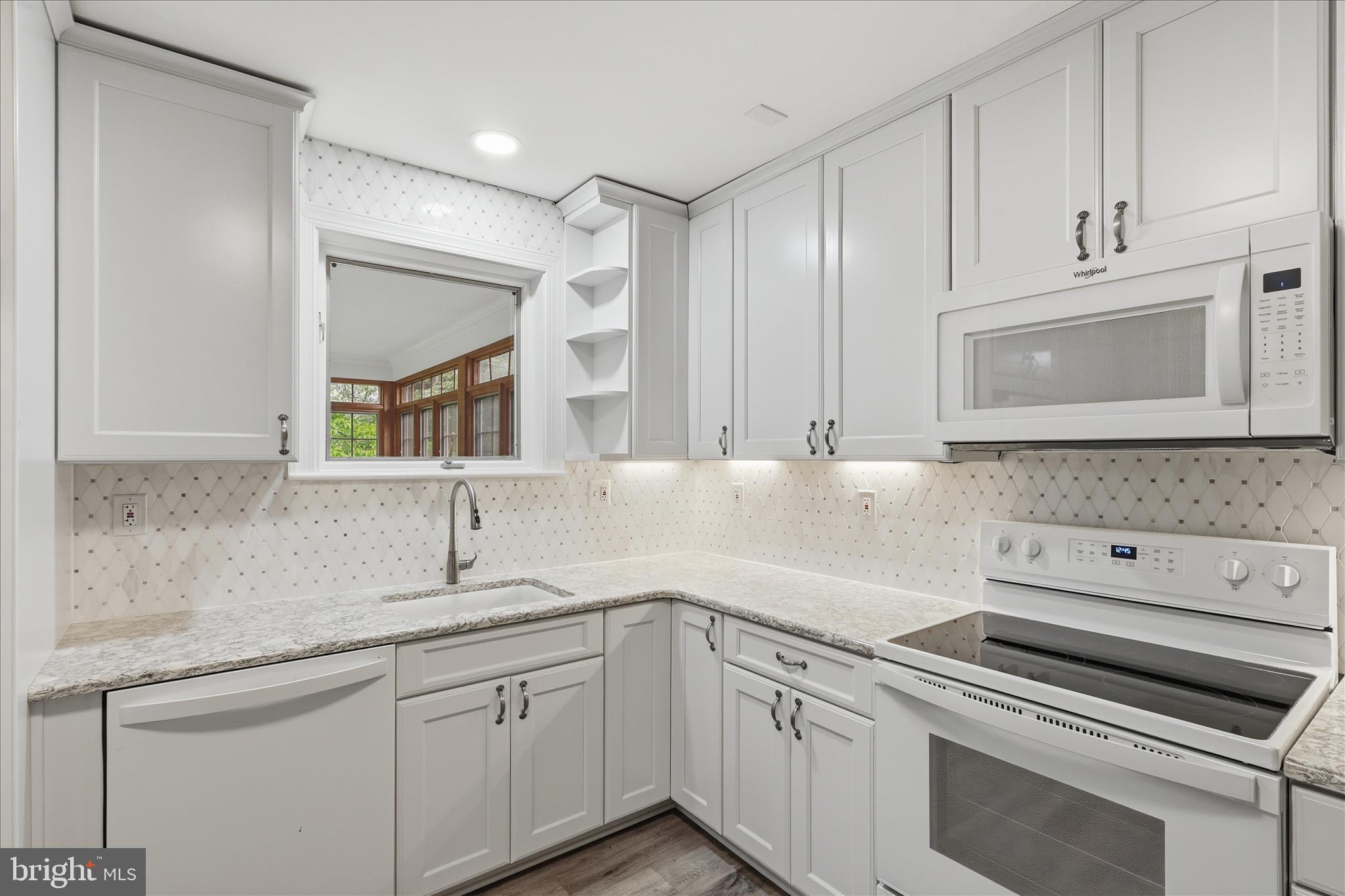 WILLOW WOODS - Residential