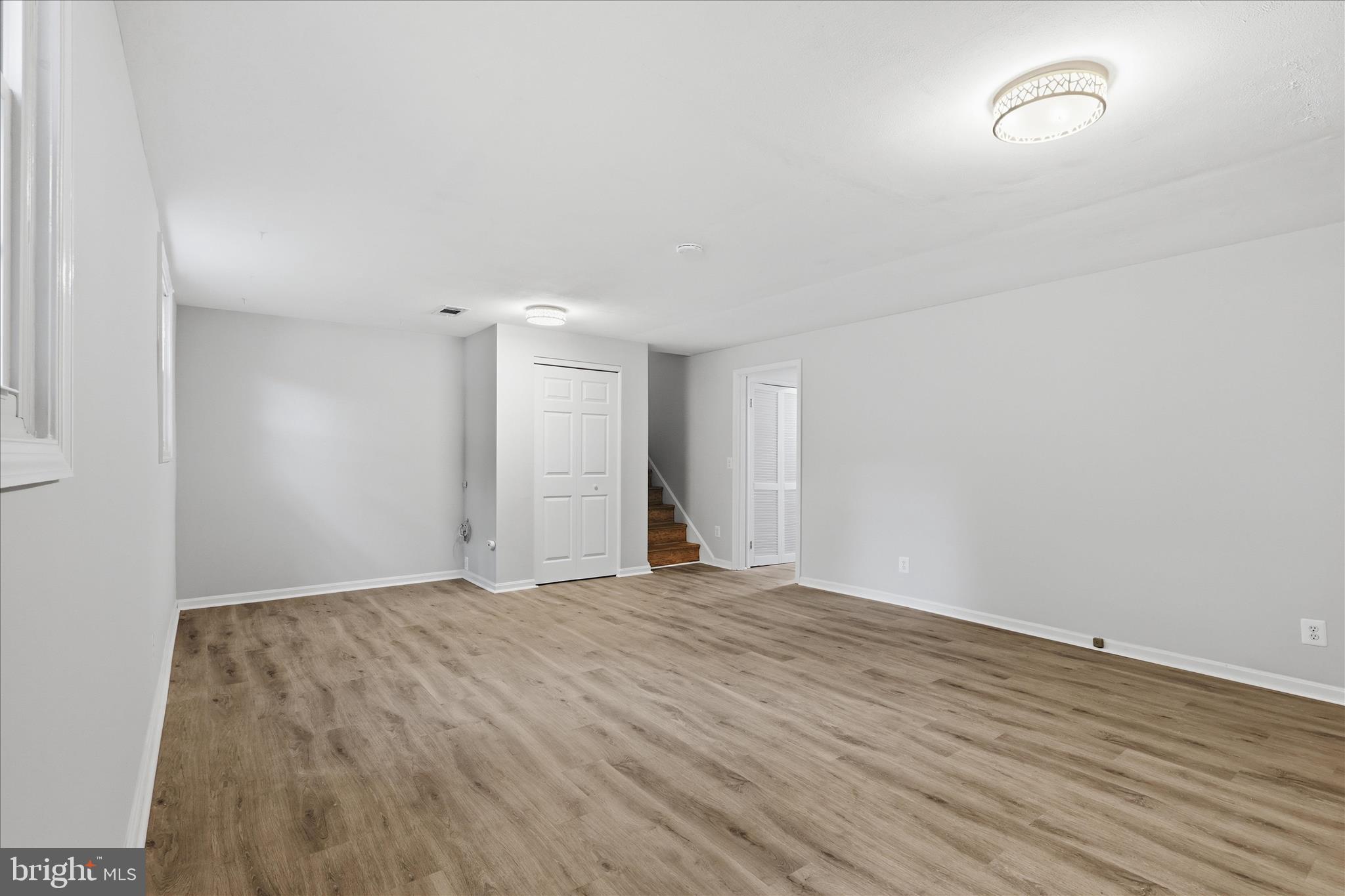 WILLOW WOODS - Residential