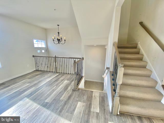 METRO POINTE - Residential