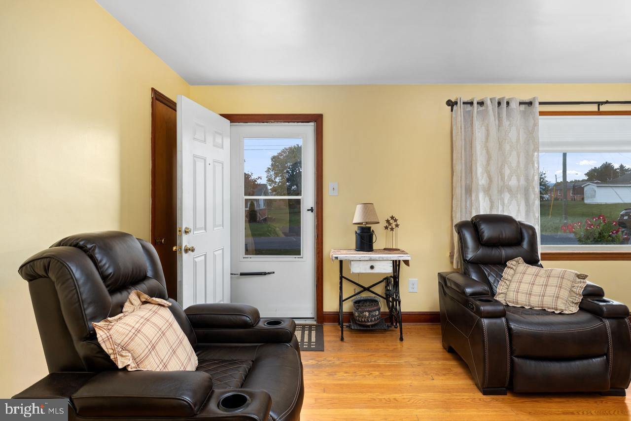 LANTZ RINKER - Residential