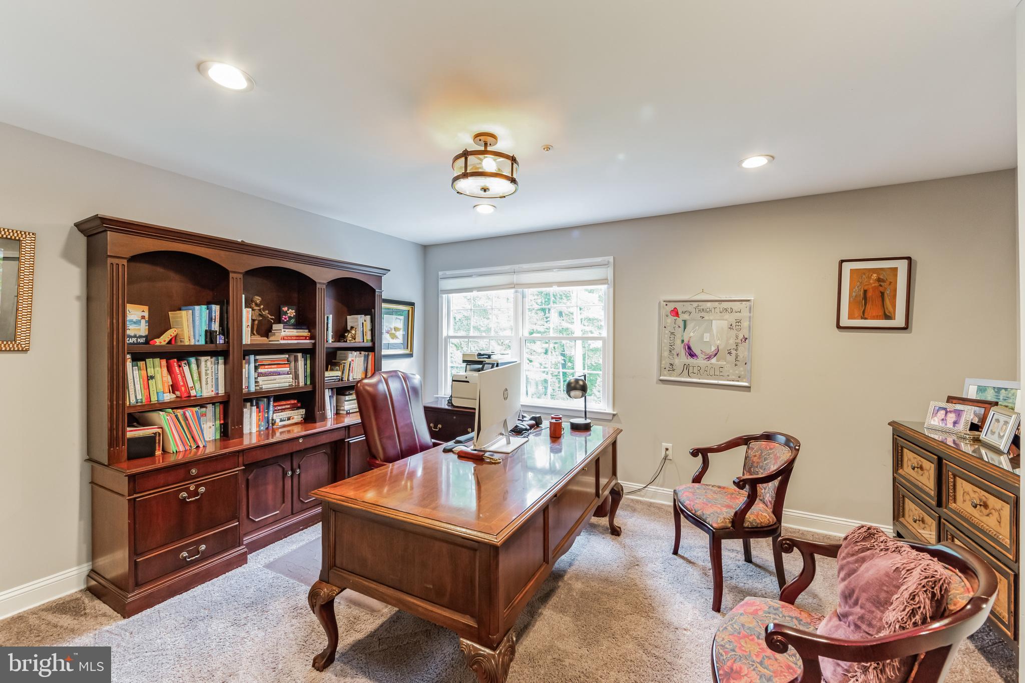 FORREST RIDGE EST - Residential