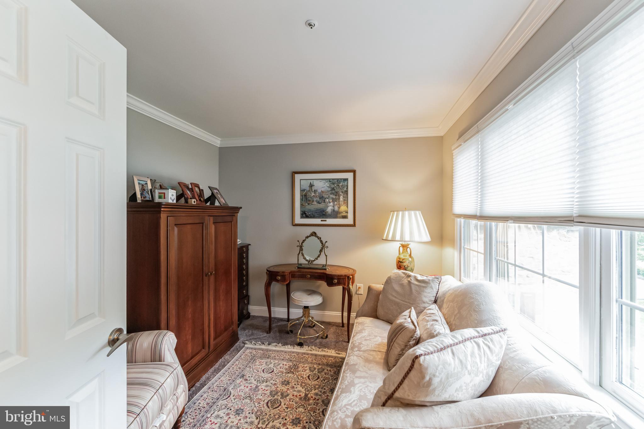 FORREST RIDGE EST - Residential