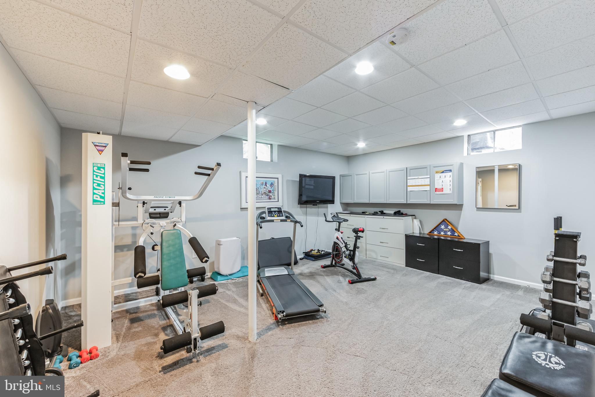 FORREST RIDGE EST - Residential