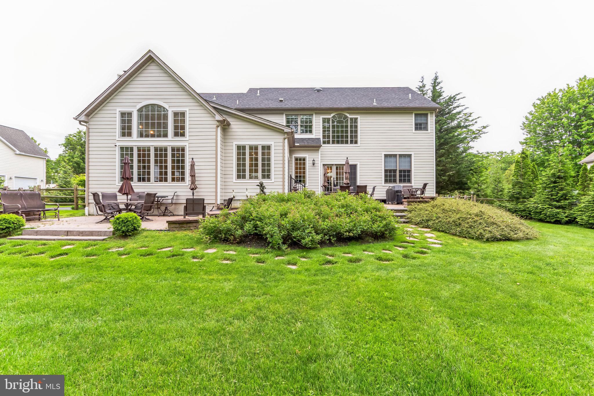 FORREST RIDGE EST - Residential