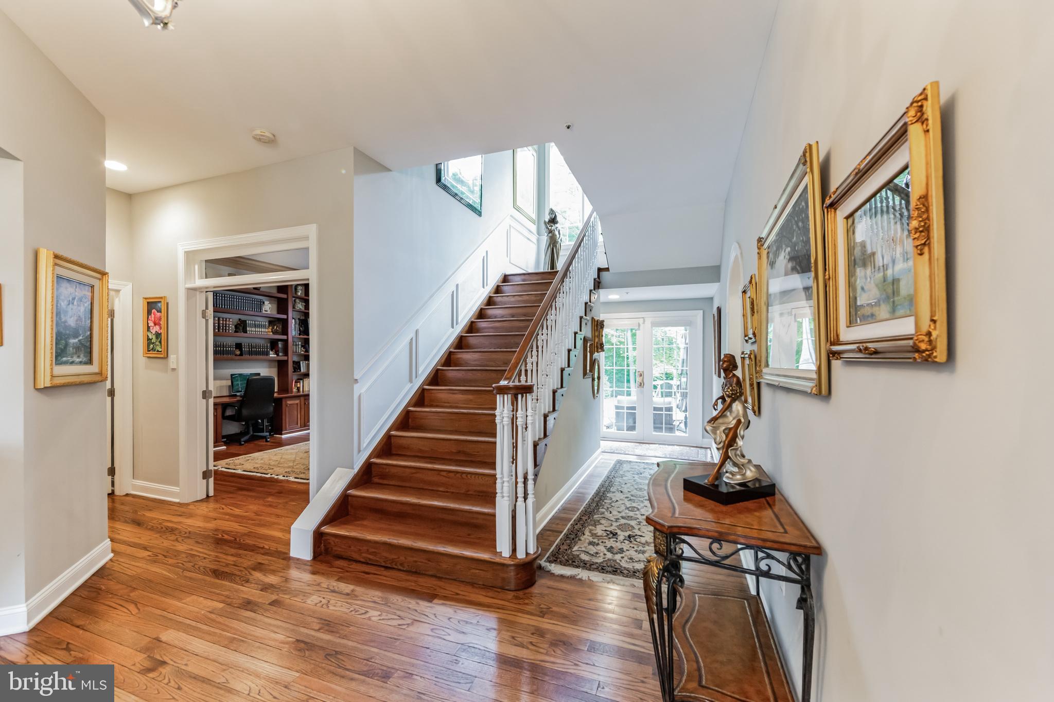 FORREST RIDGE EST - Residential