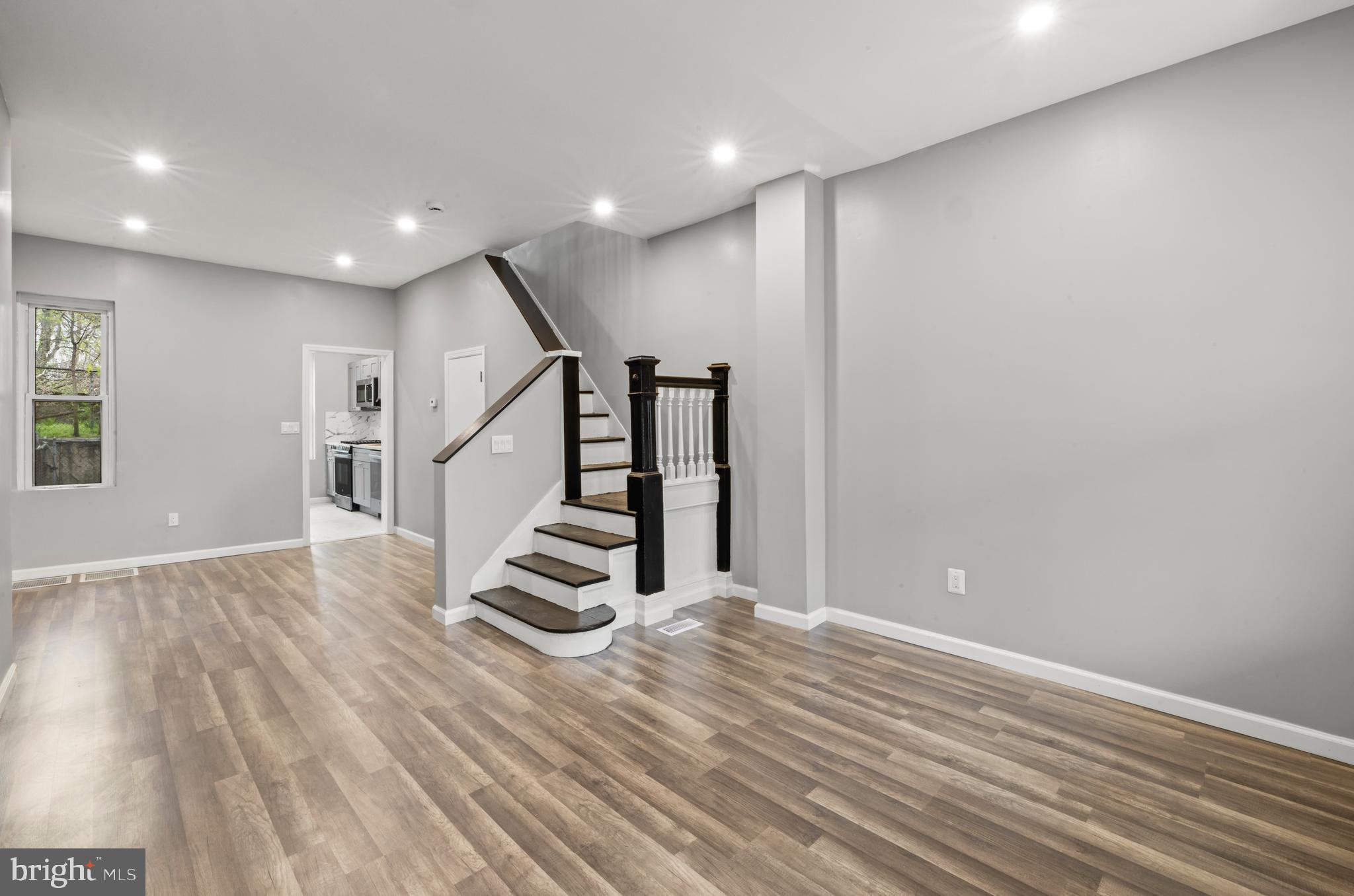 717 N 10TH STREET