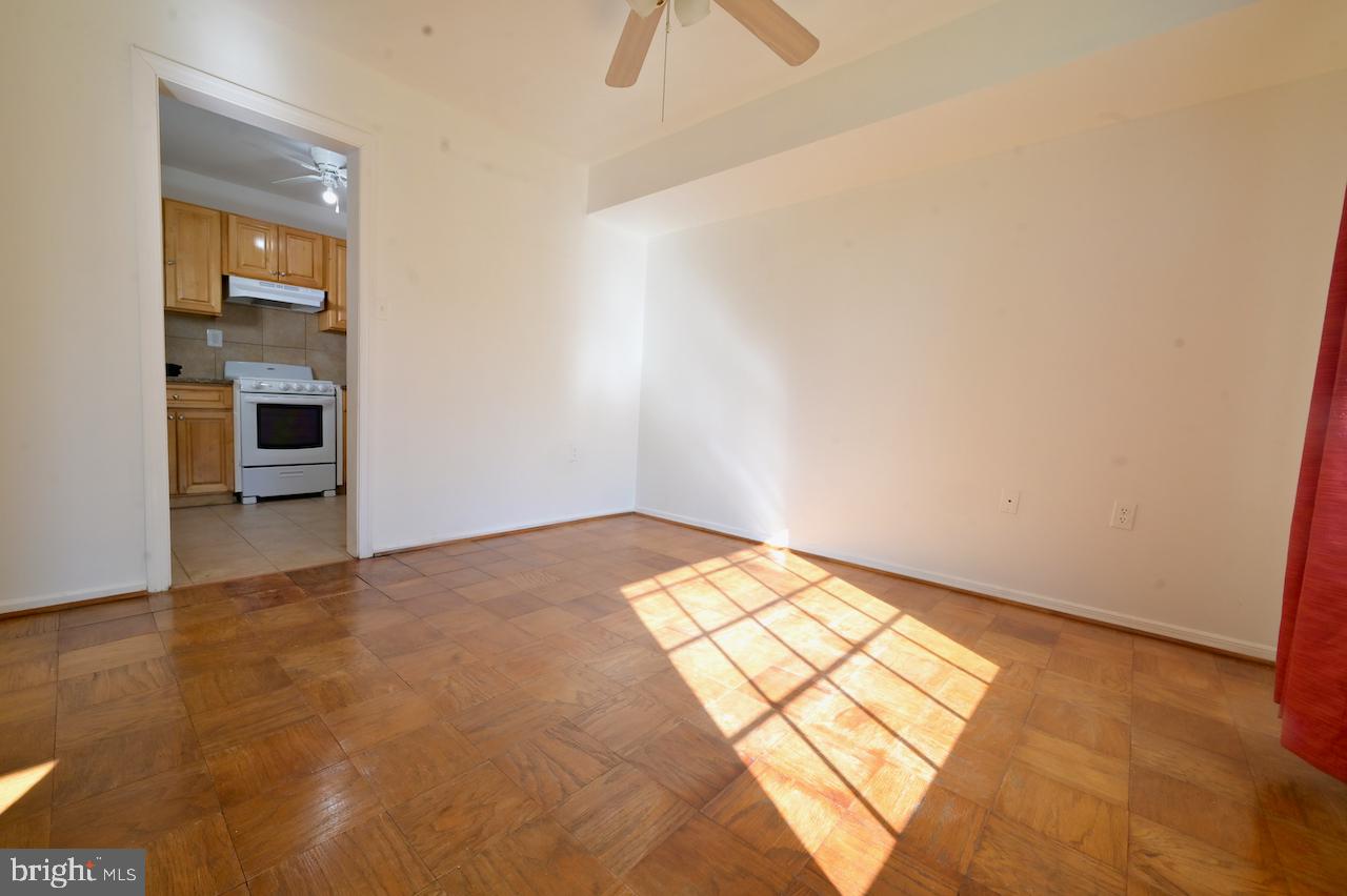 REGENT SQUARE - Residential