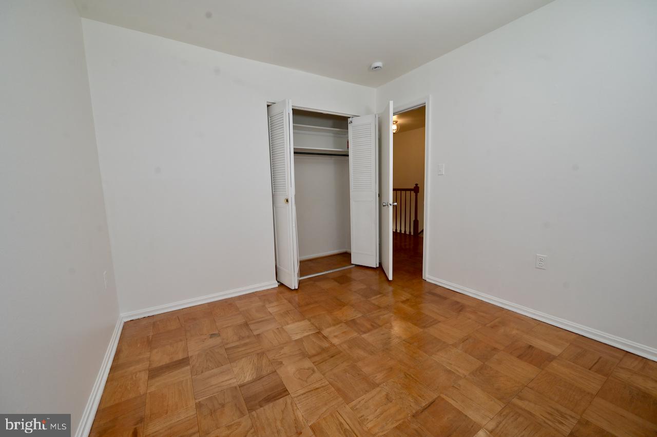 REGENT SQUARE - Residential