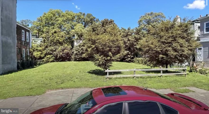 RSA5 Vacant Middle Lot for your future home! 
Buyer is advised to conduct their own due diligence. 
I have several land listing available. Please contact me if you are interested.