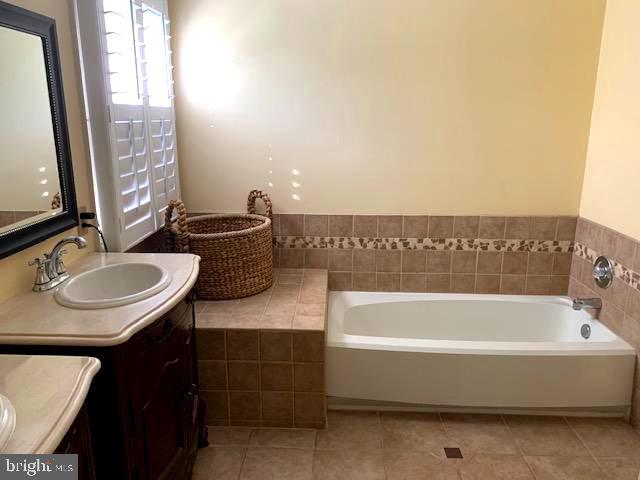 NEWTOWN GATE - Residential