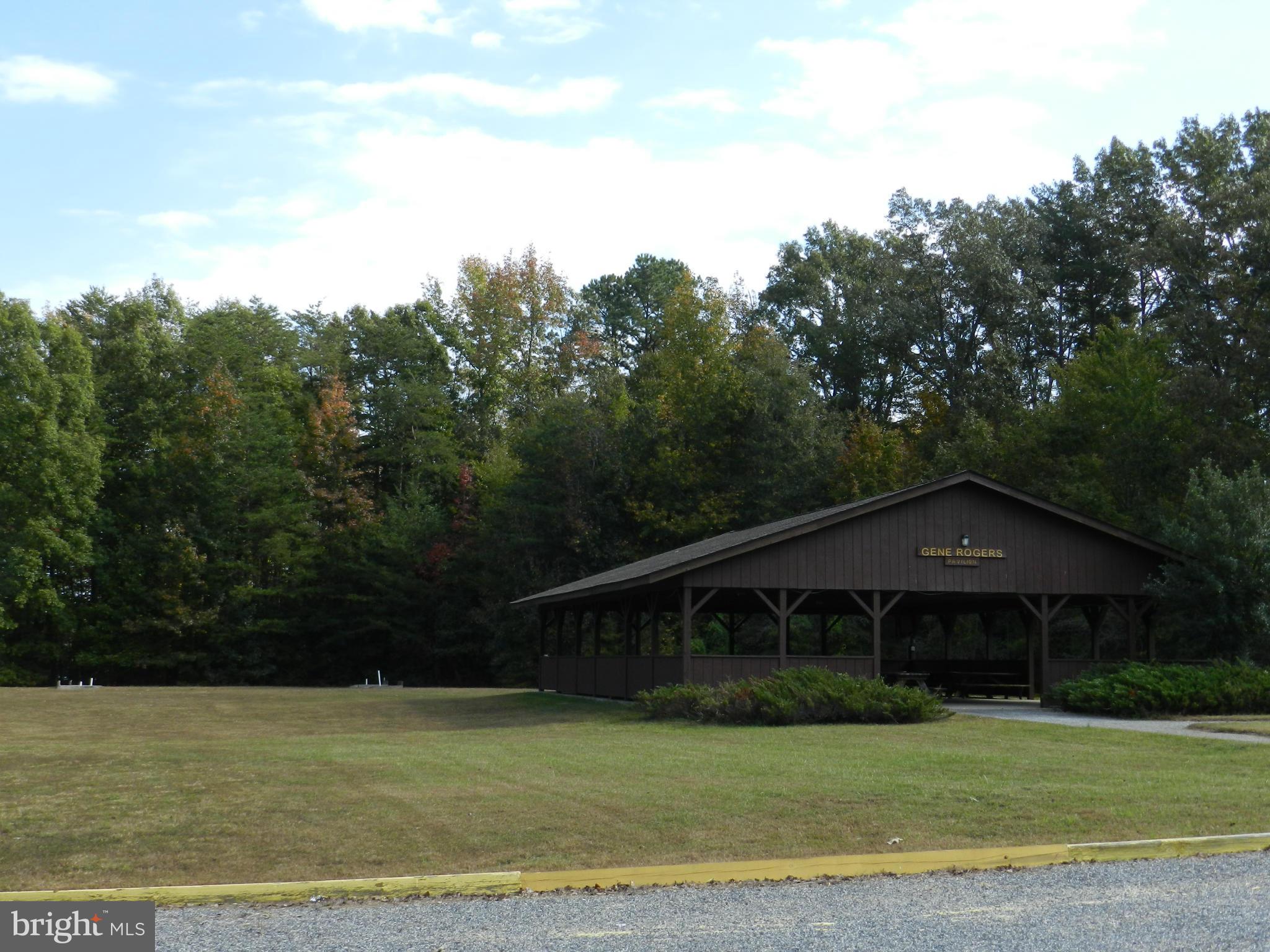 WINDWOOD COVES - Residential