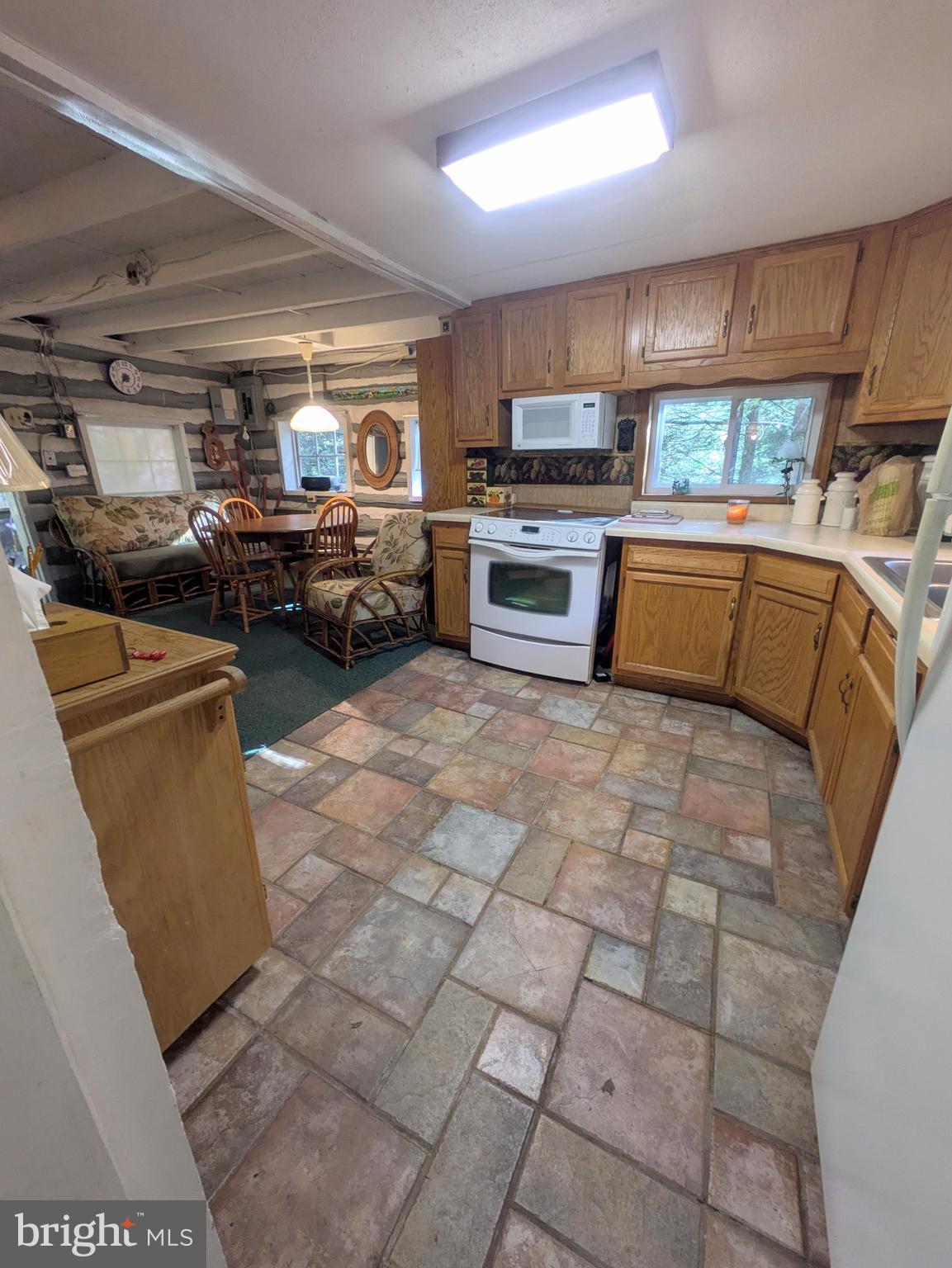 373 SAND MOUNTAIN ROAD