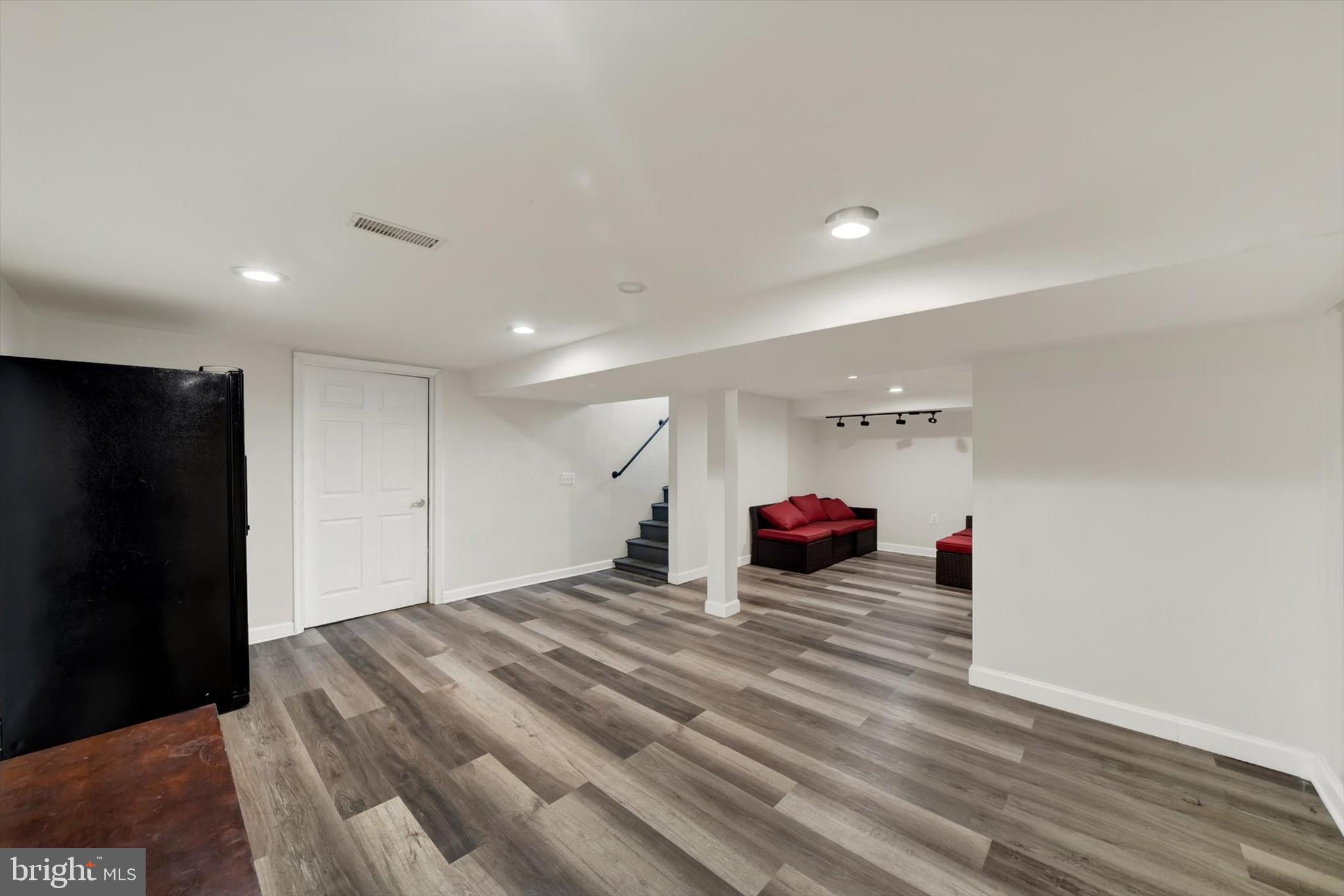 LINTHICUM HEIGHTS - Residential