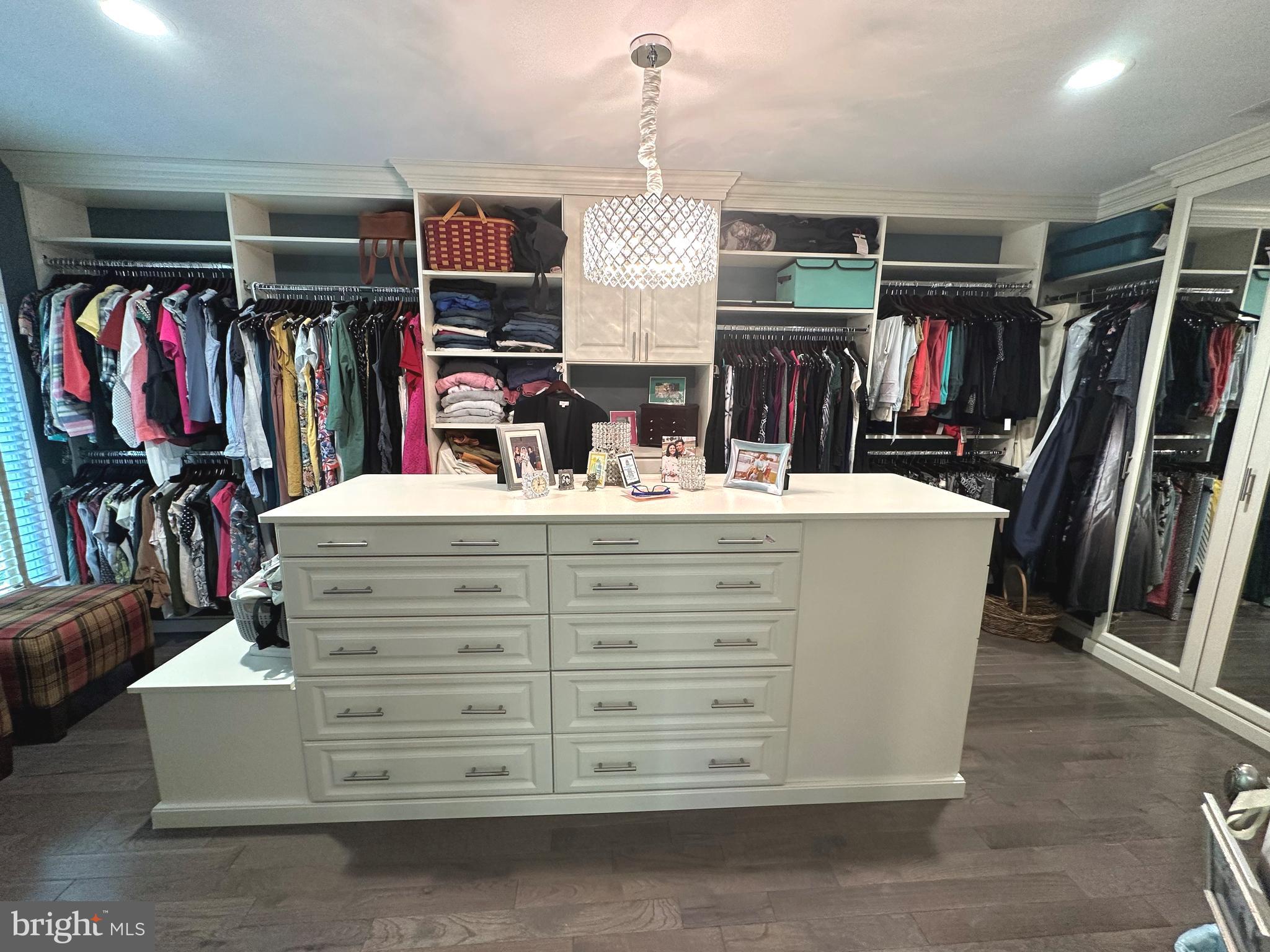 AVENMAR - Residential