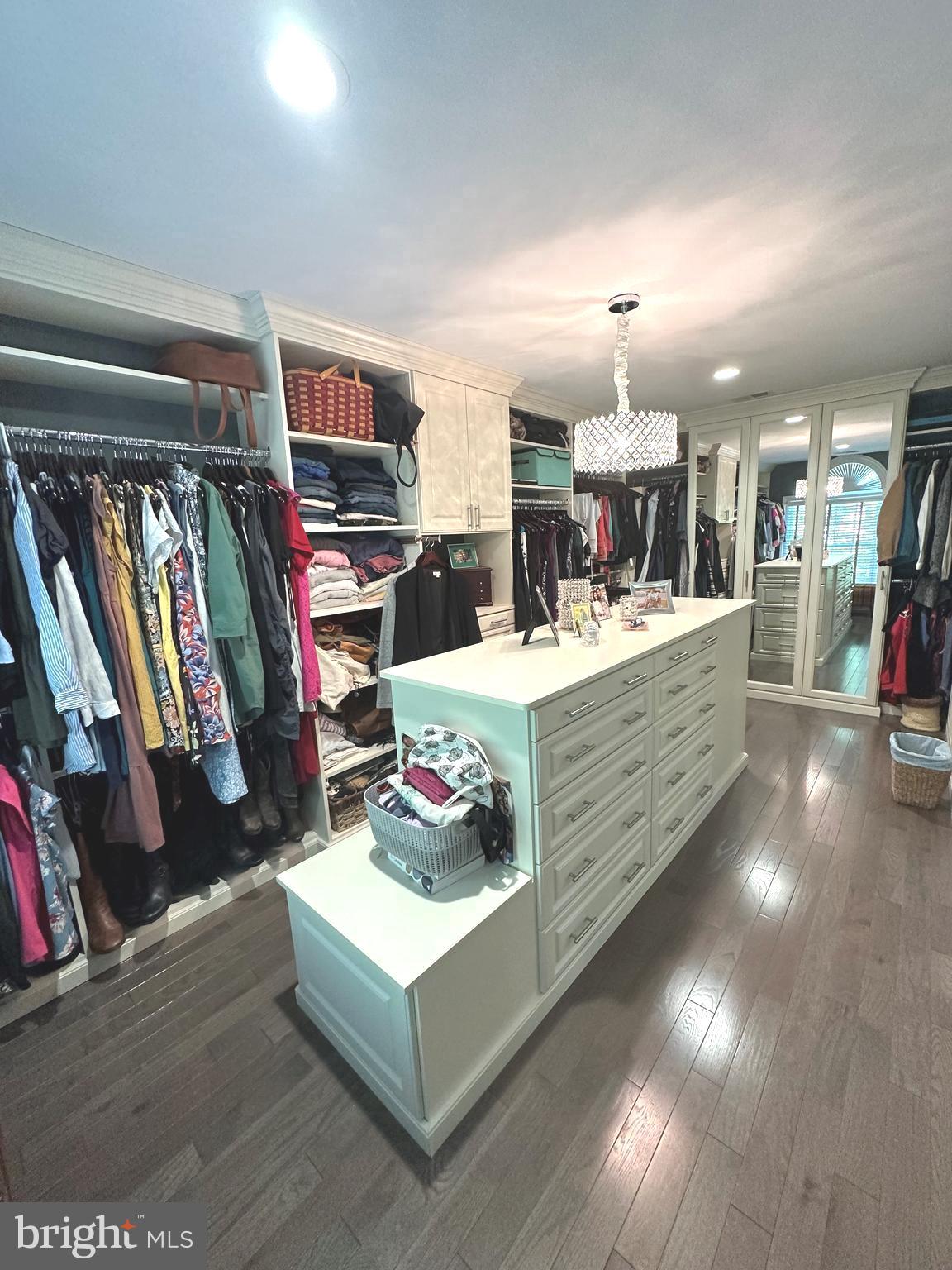 AVENMAR - Residential