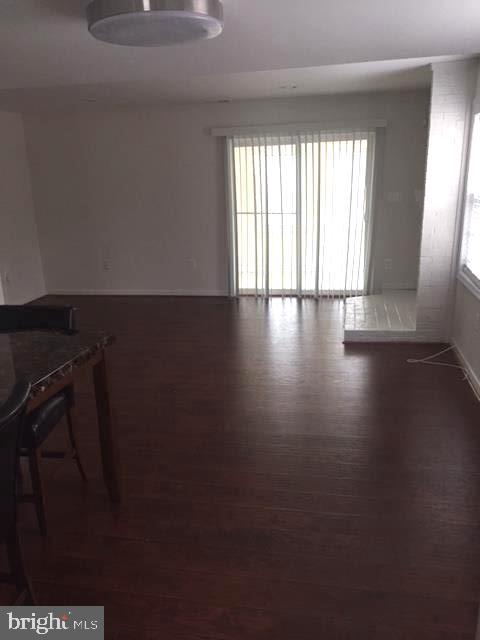 GEORGETOWN  VILLAGE - Residential Lease