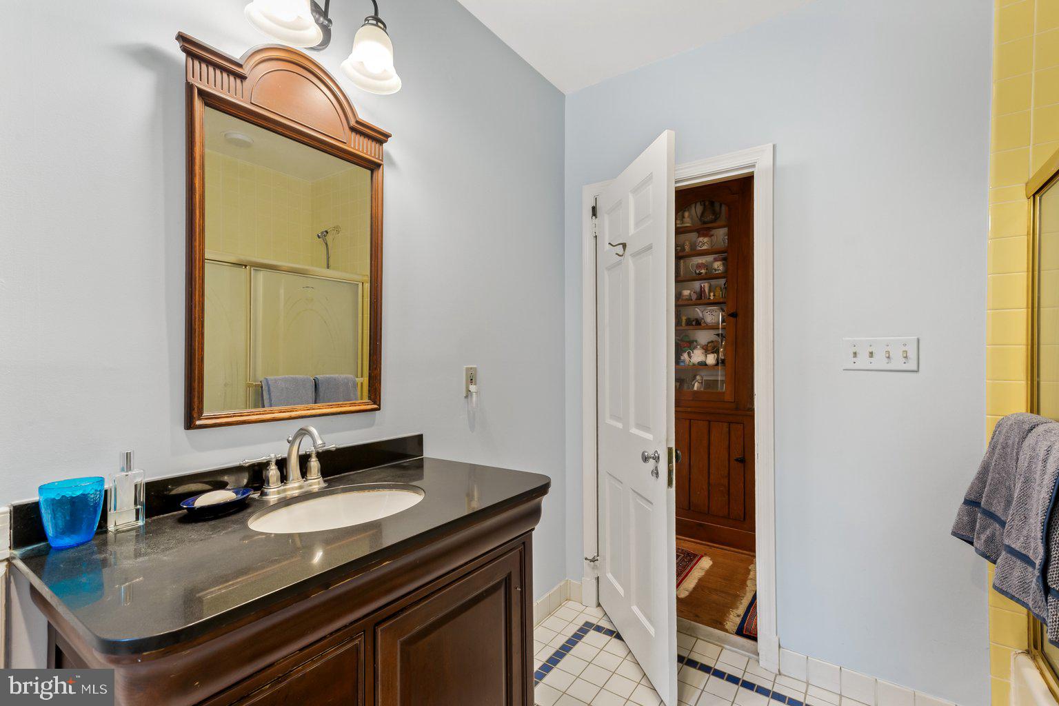 RUXTON - Residential