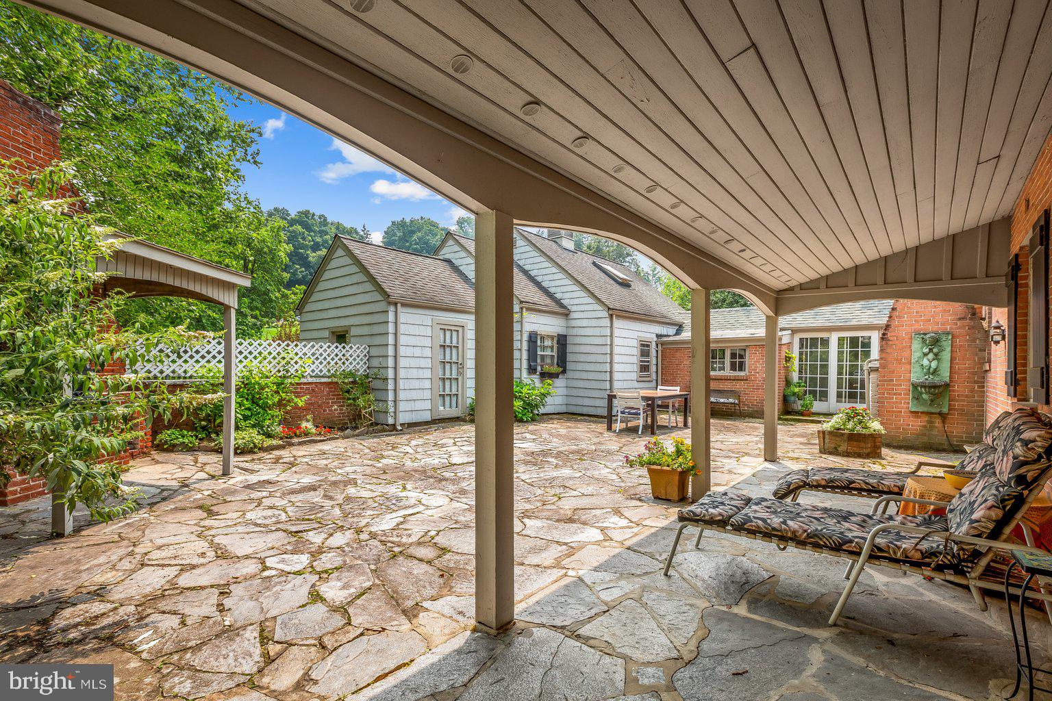 RUXTON - Residential