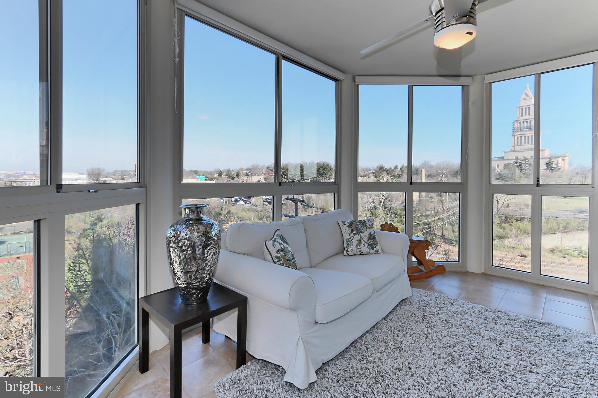 CARLYLE TOWERS - Residential Lease