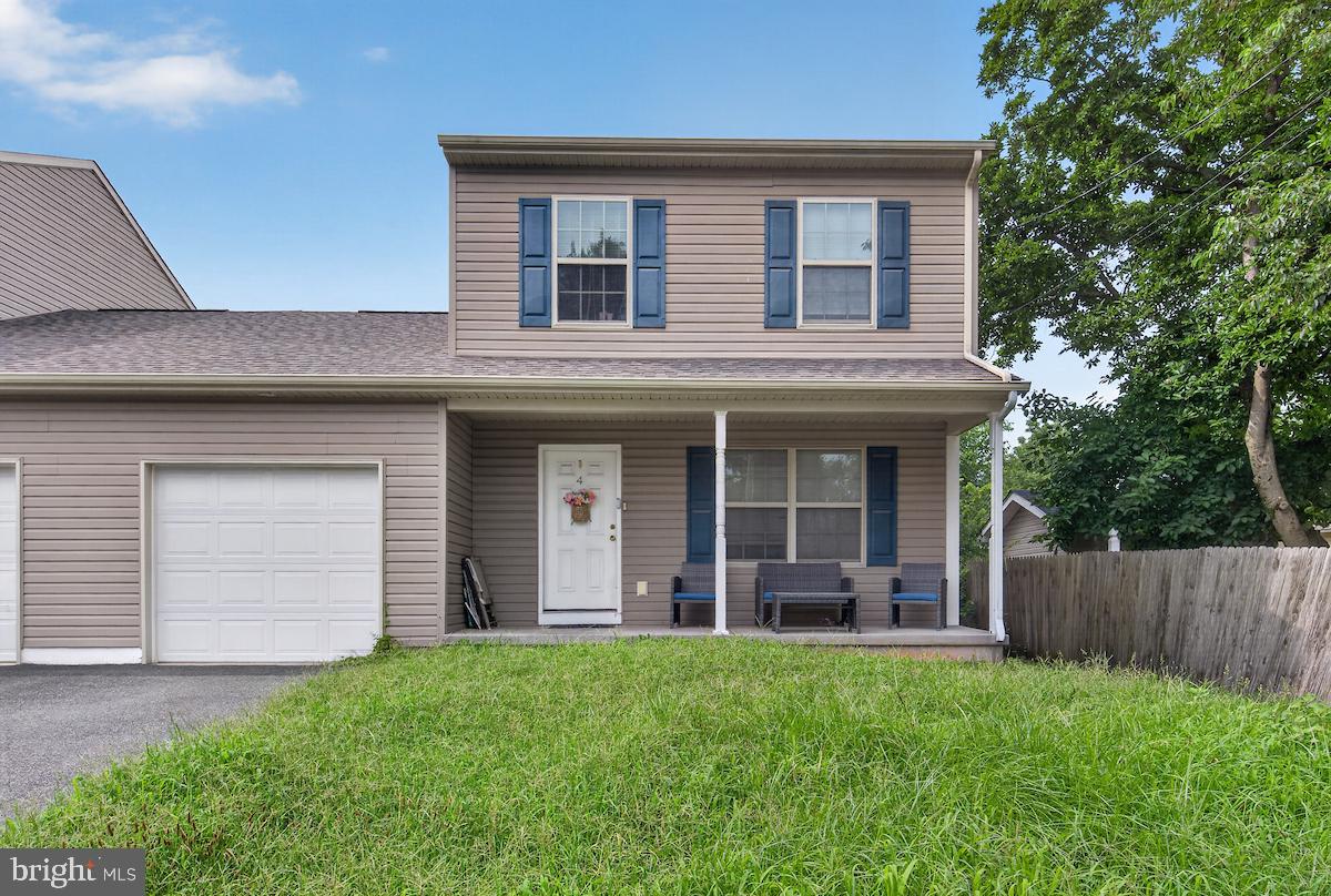 4 TYRONE AVENUE