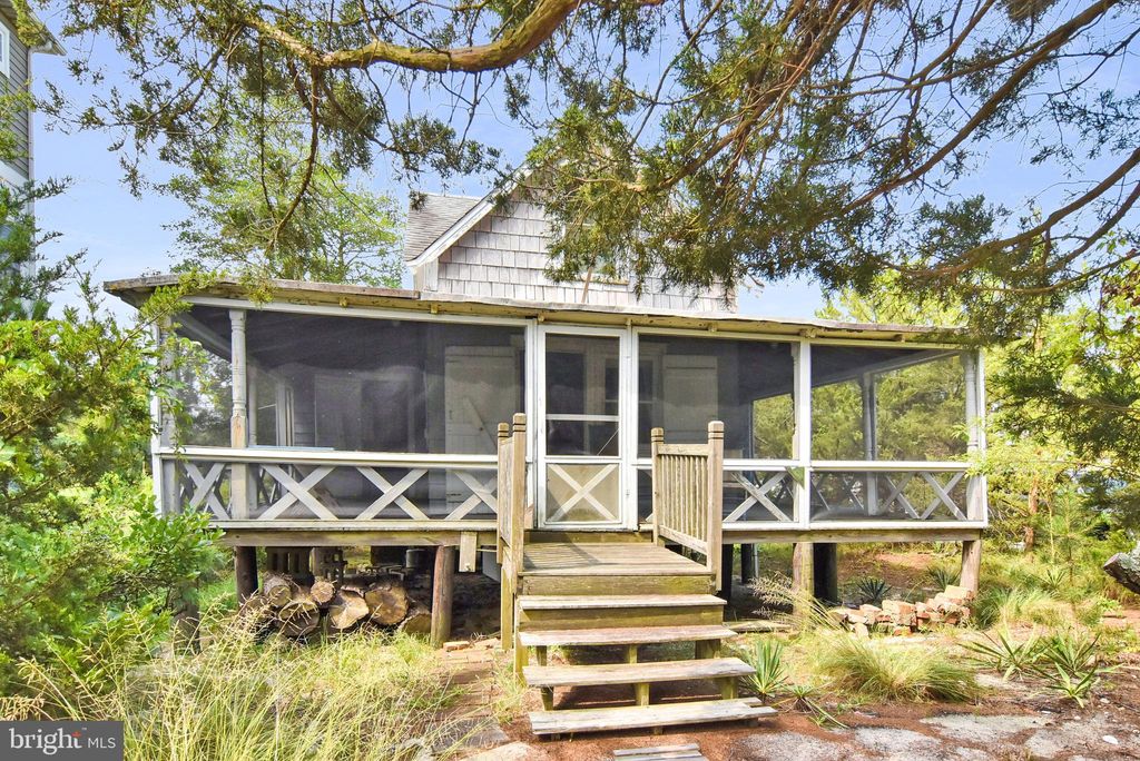 Photo of 402 S Bay Shore Drive, MILTON, DE 19968 (MLS # DESU2099264)