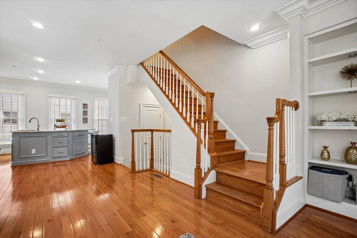 CHATHAM SQUARE - Residential