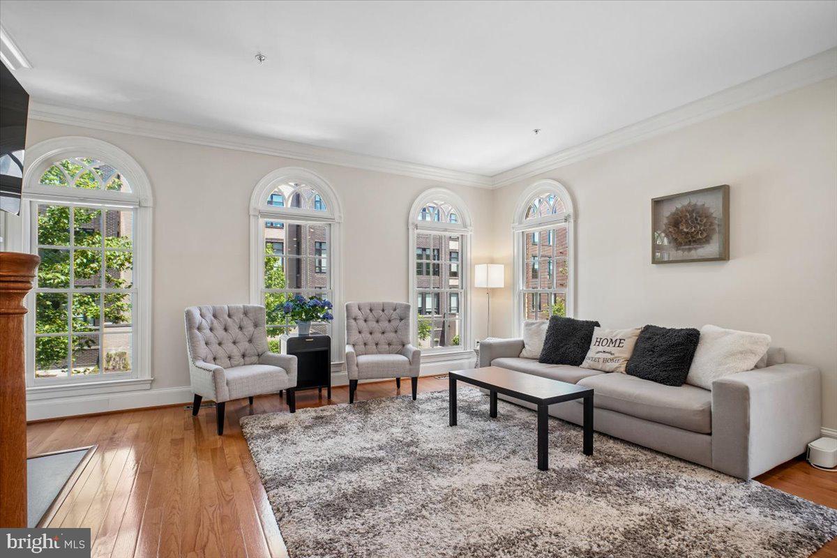 CHATHAM SQUARE - Residential