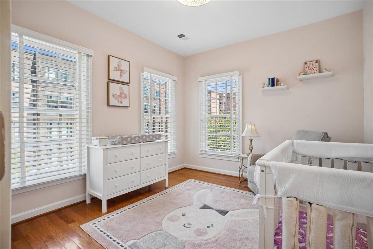CHATHAM SQUARE - Residential