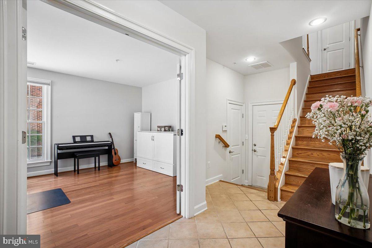 CHATHAM SQUARE - Residential