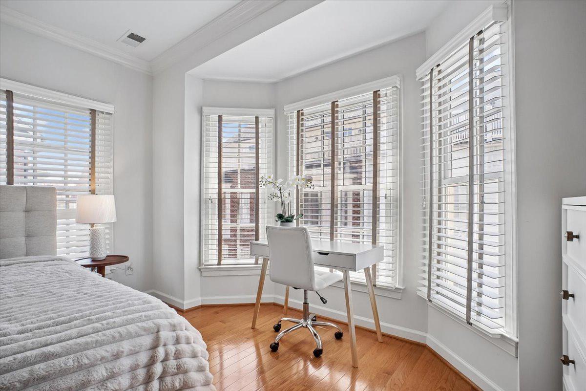CHATHAM SQUARE - Residential