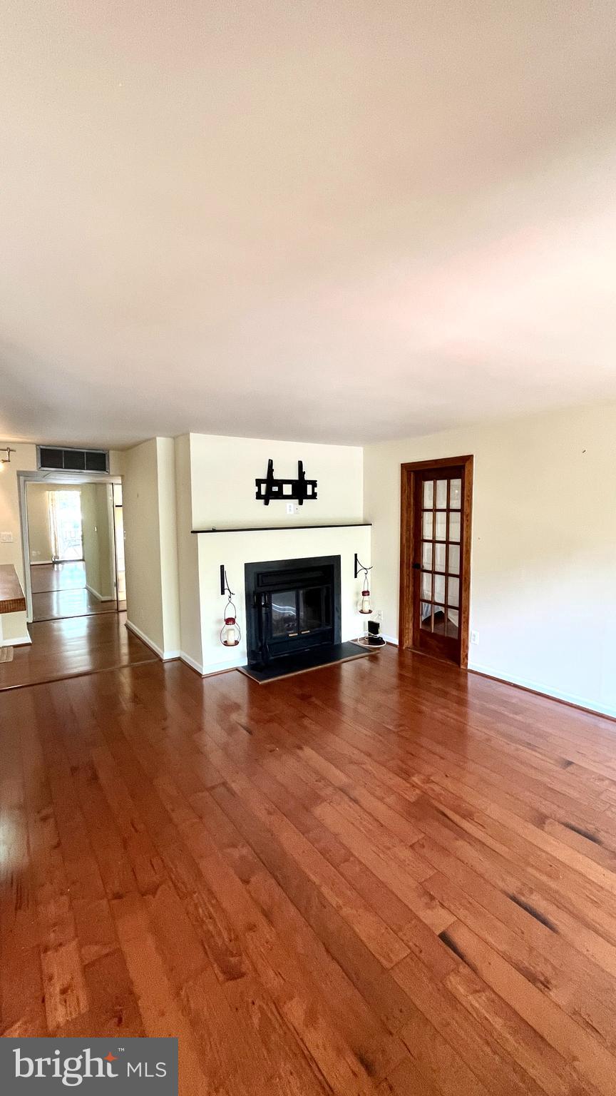 LAKE ANNE OF RESTON - Residential Lease