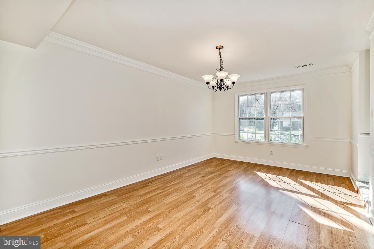 OXFORD GLEN - Residential