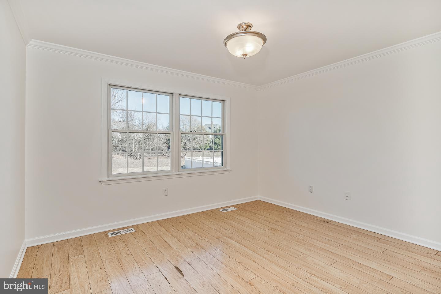 OXFORD GLEN - Residential