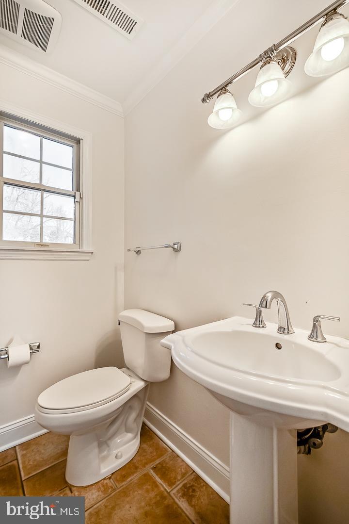 OXFORD GLEN - Residential