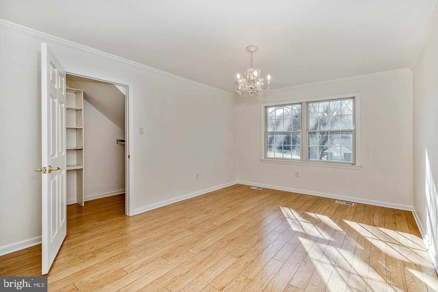 OXFORD GLEN - Residential