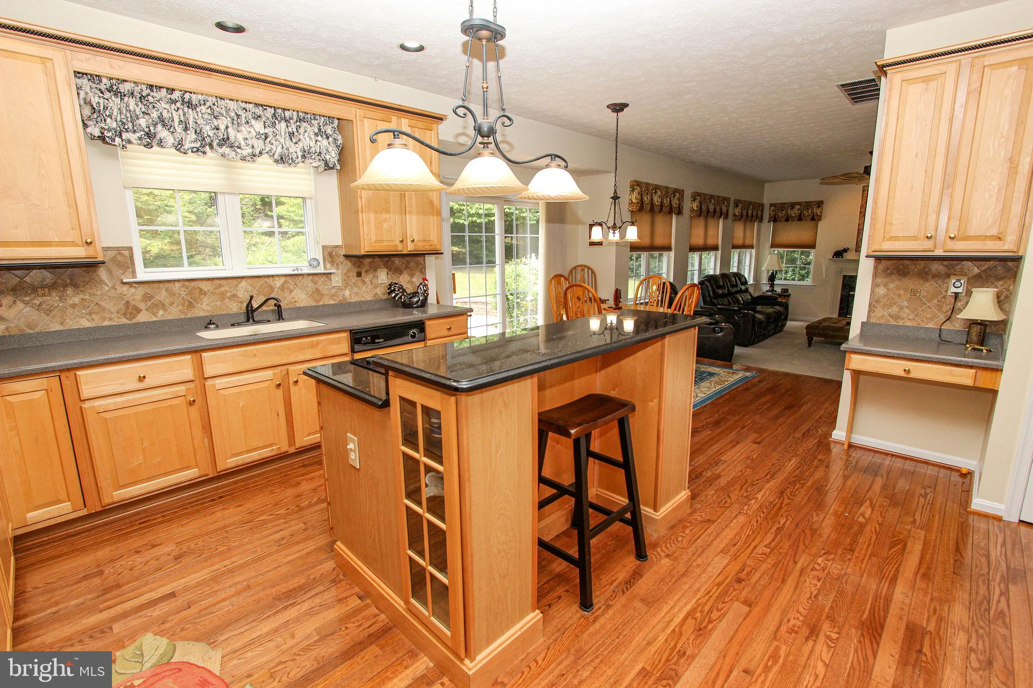 FOREST KNOLL - Residential